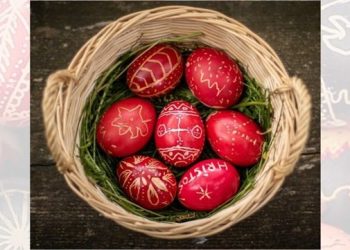 Atelier de încondeiat ouă, organizat la Muzeul Satului din Baia Mare