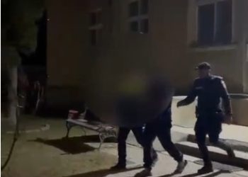 Bărbat de 48 de ani reținut după o agresiune într-un local din Groșii Țibleșului