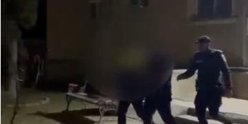 Bărbat de 48 de ani reținut după o agresiune într-un local din Groșii Țibleșului