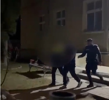 Bărbat de 48 de ani reținut după o agresiune într-un local din Groșii Țibleșului