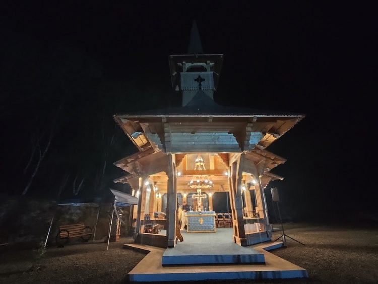 Priveghere și hram de Buna Vestire la Schitul „Buna Vestire” din Șomcuta Mare