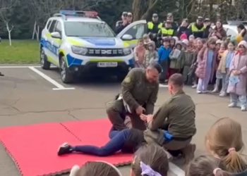 Ziua Porților Deschise a adus 1.000 de copii la Poliția Sighet. Evenimentul continuă azi în Baia Mare