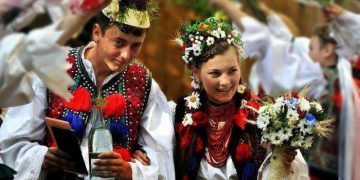 „Mândru-i portu’, mândru-i omu’!” – concurs de costume populare la Muzeul Satului din Baia Mare
