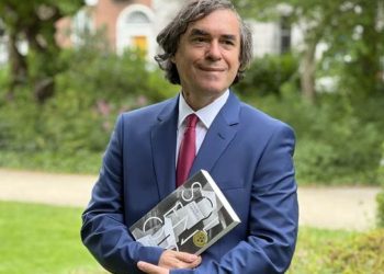 Mircea Cărtărescu și alți scriitori români, prezenți la Festivalul de Carte de la Paris