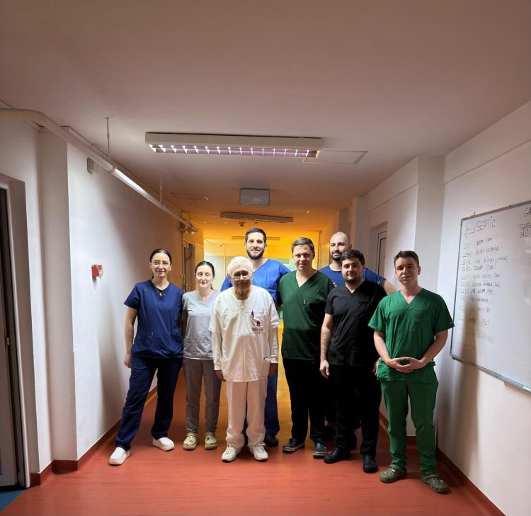 Dincolo de datorie: lecția de umanitate oferită de un medic din Baia Mare