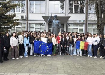 Peste 160 de elevi mobilizați pentru viitorul verde: lecție de chimie sustenabilă în inima Maramureșului