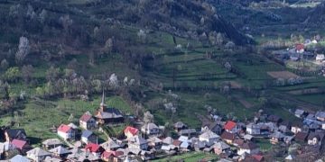 Program special de slujbe la Parohia Ortodoxă din Botiza în Săptămâna Patimilor