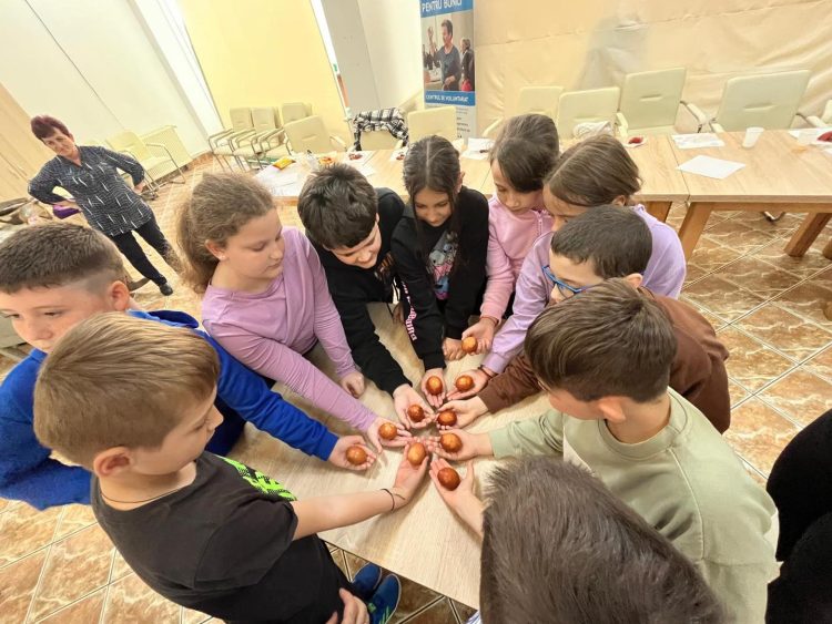 Comunitate fără bariere: copii și seniori, împreună într-o atmosferă de sărbătoare