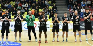 Minaur aduce bucurie de sărbători suporterilor