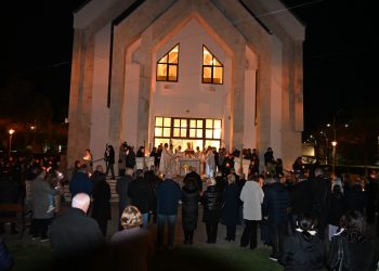 Sărbătoarea Învierii Domnului. Sfintele Paști 2026 la Parohia „Sfânta Maria” din Baia Mare. GALERIE FOTO