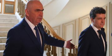 Aoleo, ce tsunami vine! PNL-USR, tusea și junghiul, mișcarea politică ce va răsturna scena politică românească!