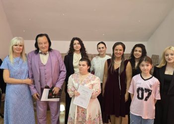 Emoție și conexiune la Centrul CASPEV din Baia Mare: seniorii, în prim-planul unui eveniment special