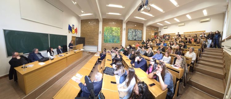 Cornel Munteanu, omagiat la Baia Mare: dublă lansare de carte la 70 de ani de viață