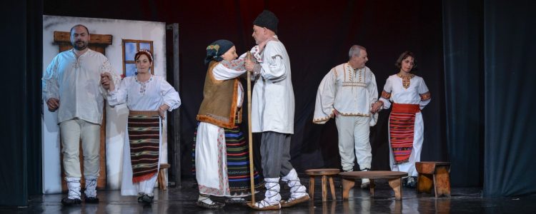 Fata babei și fata moșneagului, la Teatrul de Păpuși din Baia Mare