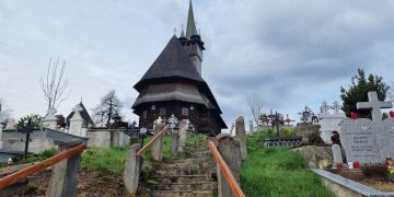 Budești, satul unde tradiția prinde viață: biserica de lemn și legenda lui Pintea Viteazul