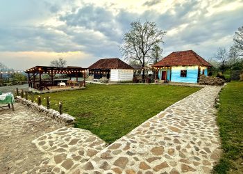 Două zile de tradiție și muzică autentică la Cetatea Fiscilașului din Șișești, de 1 și 2 mai