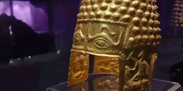 Coiful Dacic de la Coţofeneşti şi brăţările furate au fost găsite de poliţia olandeză