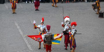 Moment istoric pe 6 mai 2026 la Vatican: noile gărzi elvețiene jură loialitate Papei Leon al XIV-lea