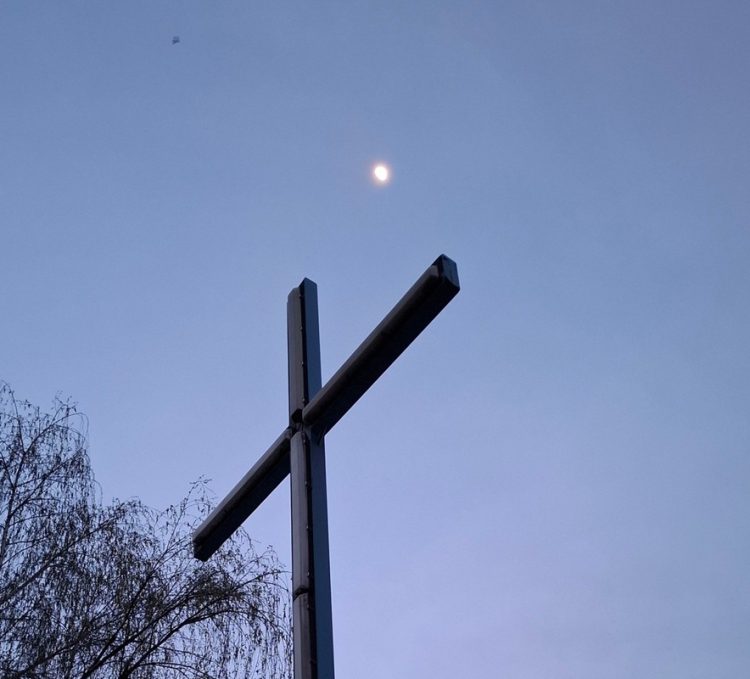 Credincioșii sunt invitați vineri, 3 aprilie, la rugăciunea „Calea Crucii” organizată la Mănăstirea Sfânta Maria