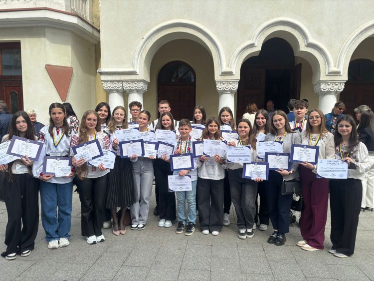 Performanță la limba ucraineană – Premii pentru elevii maramureșeni la olimpiada națională