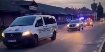 Percheziții și rețineri în Câmpulung la Tisa – 71 de panouri și zeci de stâlpi furați din infrastructura feroviară