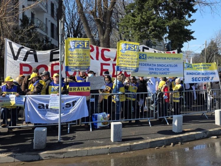 Protest al profesorilor astăzi, 28 aprilie, în fața Ministerului Educației. Sindicatele anunță grevă generală în mai