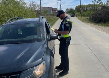 Acțiune a polițiștilor maramureșeni la trecerile la nivel cu calea ferată – 100 de sancțiuni aplicate