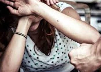 Agresată de concubin, o tânără din Cicârlău a cerut ajutorul poliției