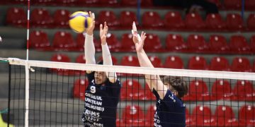 Volei. Divizia A1. Știința Explorări Baia Mare – CSM București 3-2, în cel de-al doilea meci