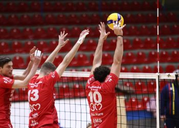 Volei. Știința Explorări Baia Mare a pierdut primul meci al duelului pentru evitarea retrogradării