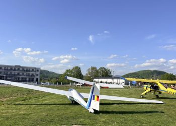 Activitate intensă la Aeroclubul „Alexandru Papană” Baia Mare: 117 ore de zbor într-o singură lună
