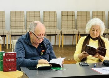 Întâlnire literară la CASPEV: seniorii băimăreni, inspirați de puterea cuvântului scris