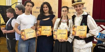 Succes remarcabil pentru elevii Colegiului de Arte Baia Mare la Concursul „Viva la Musica” de la Zalău