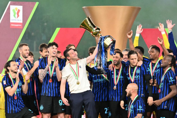 Da, chiar a scris istorie! Cristi Chivu, primul în 118 ani…