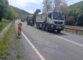 Reparații asfaltice pe DN 1C, în zona Valea Chioarului