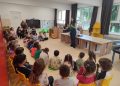 „Covoarele povestitoare” au adus bucurie și imaginație preșcolarilor băimăreni