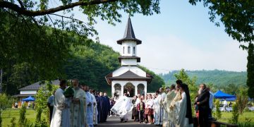 Hramul Mănăstirii Breaza, un moment de rugăciune și tradiție în inima Maramureșului
