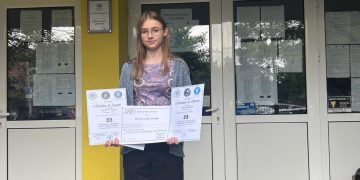 Performanțe remarcabile pentru o elevă a Colegiului de Arte din Baia Mare la olimpiadele de științe exacte