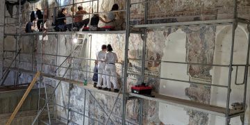 Studenți din șapte țări vor restaura cea mai mare frescă medievală din Transilvania