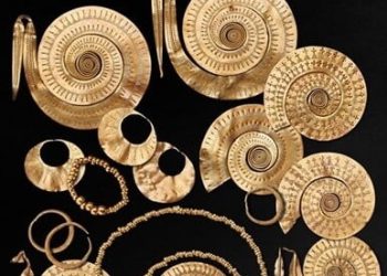 Expoziție-eveniment la Sighet – „Comori din Epoca Bronzului – Tezaurul de la Sarasău”