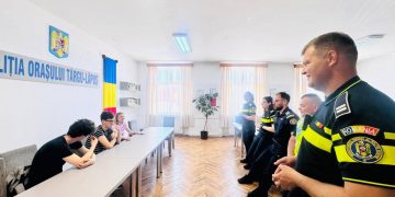 Polițiștii din Târgu Lăpuș, întâlnire emoționantă cu copiii din Centrul pentru Tinerii Autiști