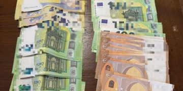 Descinderi ale polițiștilor din Maramureș într-un dosar privind vânzarea ilegală de autoturisme second-hand