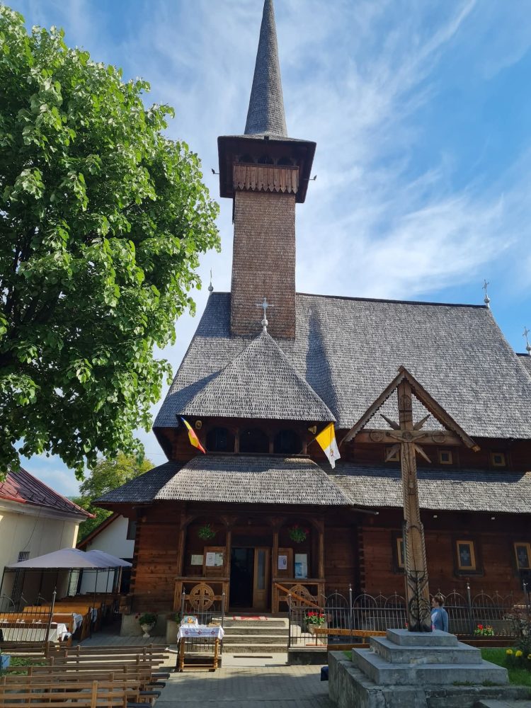 Hram la Parohia greco-catolică Vișeu de Sus