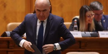 Moțiunea de cenzură PSD – AUR a fost adoptată cu 281 de voturi pentru, Guvernul Ilie Bolojan a căzut