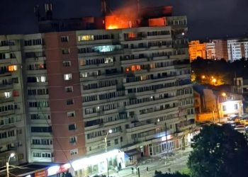 O dronă s-a prăbușit peste un bloc din Galați. Primul incident de acest fel din România