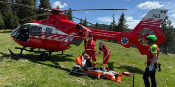 Salvare dramatică în Munții Maramureșului – Ucrainean recuperat cu elicopterul după o săptămână petrecută în munți