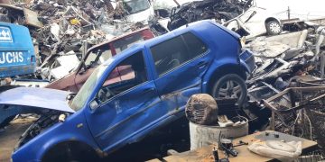 Verificări de amploare la firmele de fier vechi și dezmembrări auto: mai multe nereguli constatate