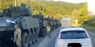 Impact violent între trei blindate Piranha 5 ale Armatei, pe ruta Dej – Baia Mare: 11 militari au fost răniți