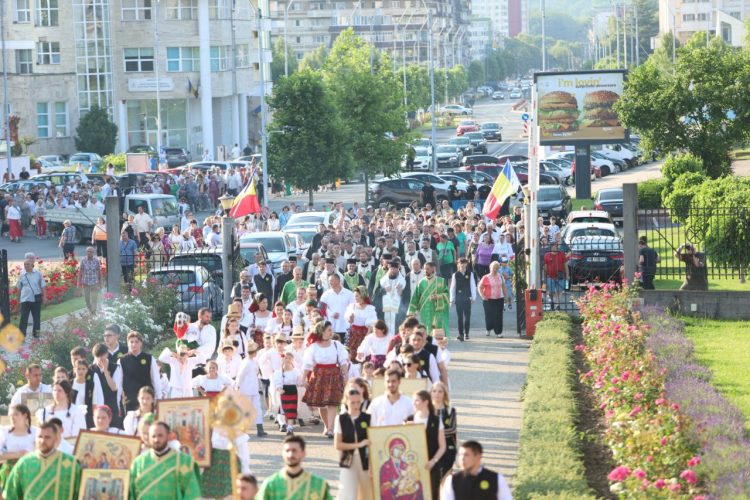 Procesiune de Rusalii pe străzile municipiului Baia Mare – Restricții de circulație