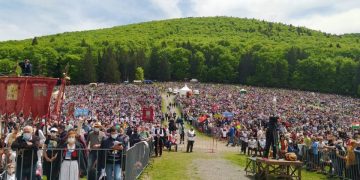 Sâmbătă, 23 mai, Șumuleu Ciuc devine centrul celui mai mare pelerinaj catolic din Europa